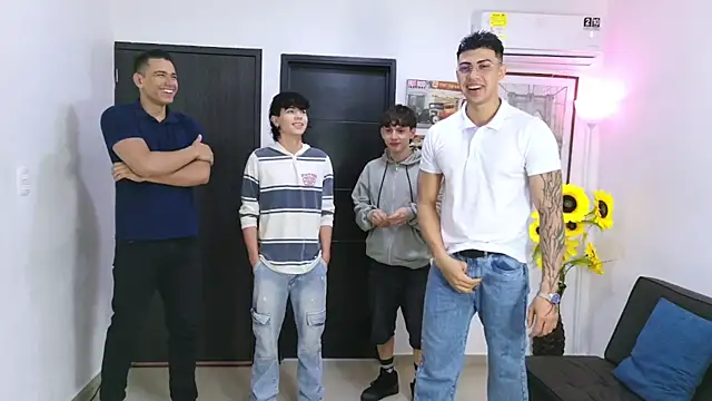 badguyss bisex online show from April 2026 11:27:01 AM