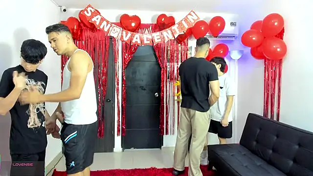 badguyss bisex online show from February 2026 11:41:01 AM