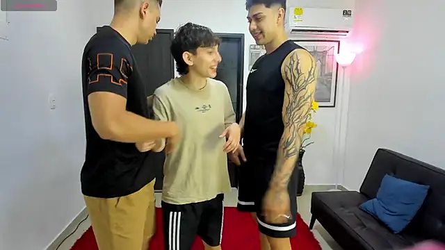 badguyss bisex online show from March 2026 11:30:02 AM