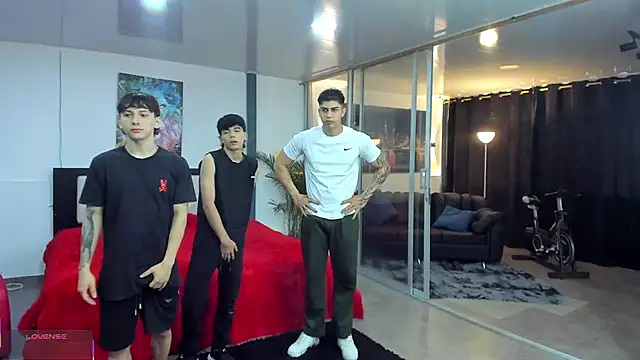 badguyss bisex online show from February 2026 11:33:02 AM