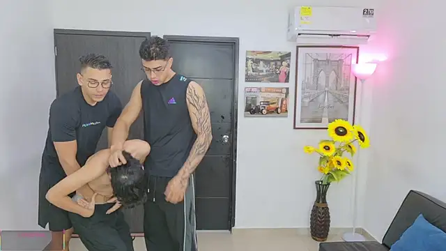 badguyss bisex online show from May 2026 11:19:01 AM