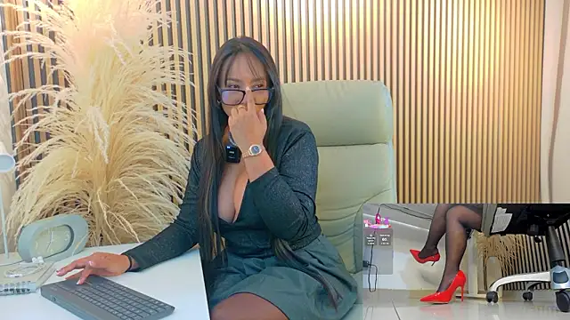 lulu 072 online show from February 2026 12:18:02 AM