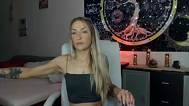 SexxyLiviaa online show from October 2025 02:55:02 AM