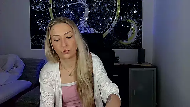 SexxyLiviaa online show from February 2026 12:40:01 AM