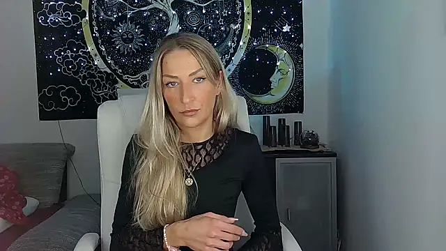 Snapshot of SexxyLiviaa chatting on September 2025 12:06:01 AM SexxyLiviaa online show from September 2025 12:06:01 AM
