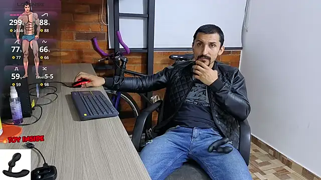 Marck Muscle online show from October 2025 03:53:02 AM
