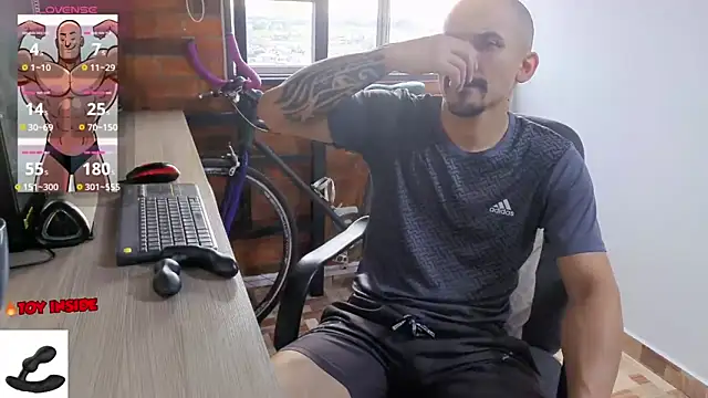 Marck Muscle online show from May 2026 10:19:01 PM
