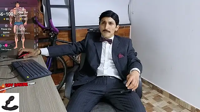 Marck Muscle online show from November 2025 04:08:01 AM