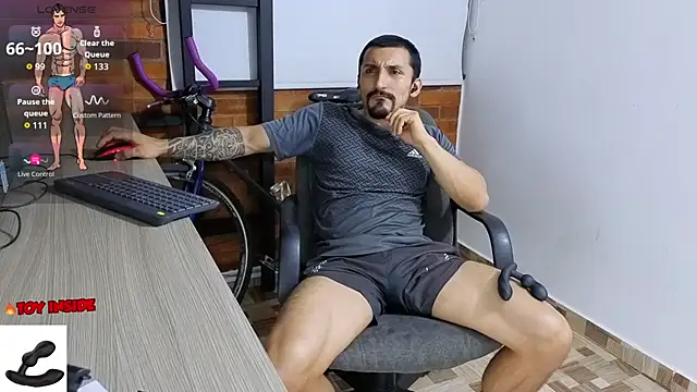 Marck Muscle online show from October 2025 01:49:01 AM
