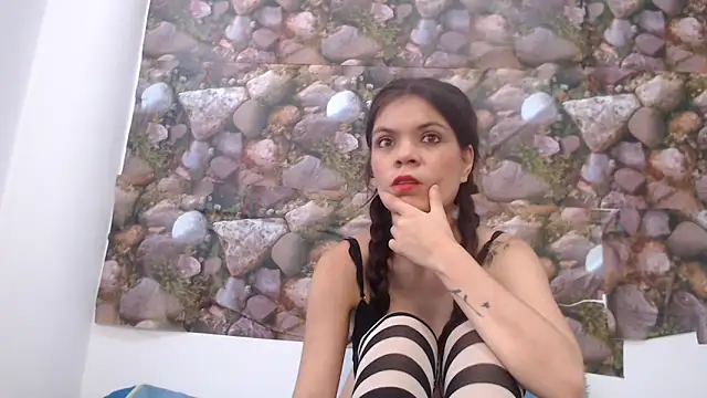 Karla sweed online show from April 2026 02:40:01 PM