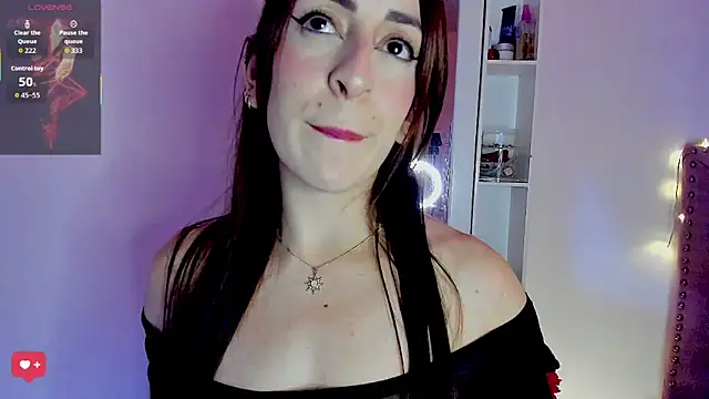 Buttyy Cherry online show from September 2025 08:38:01 PM