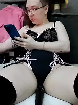 Snapshot of Isabella_Geney chatting on January 2025 11:11:01 PM Isabella Geney online show from January 2025 11:11:01 PM