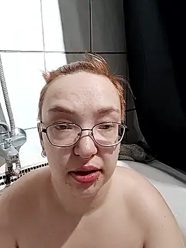 Isabella Geney online show from March 2026 07:15:01 PM