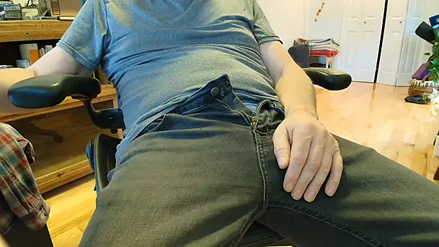 massive cum online show from March 2025 09:09:02 PM