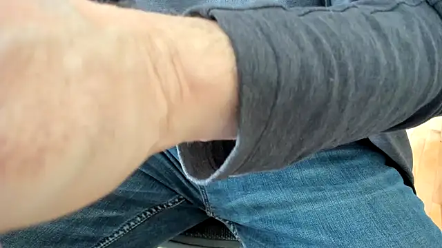 massive cum online show from February 2025 07:17:02 PM