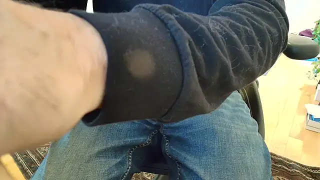 massive cum online show from October 2025 05:35:02 PM