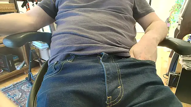 massive cum online show from April 2026 06:09:02 PM