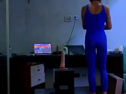 BodyandlegginLover online show from November 2025 12:14:02 AM