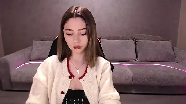 Tessa Walker online show from December 2025 11:23:02 AM