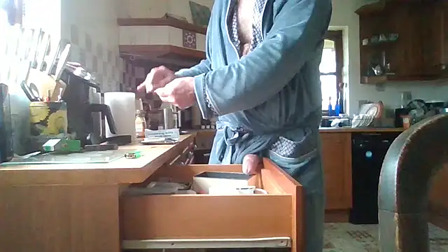 jakjak106 online show from April 2026 07:47:01 AM