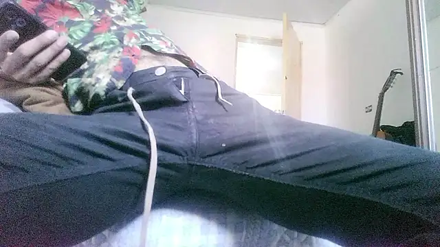 Snapshot of UncutToyBoy23cm chatting on September 2025 03:28:02 PM UncutToyBoy23cm online show from September 2025 03:28:02 PM