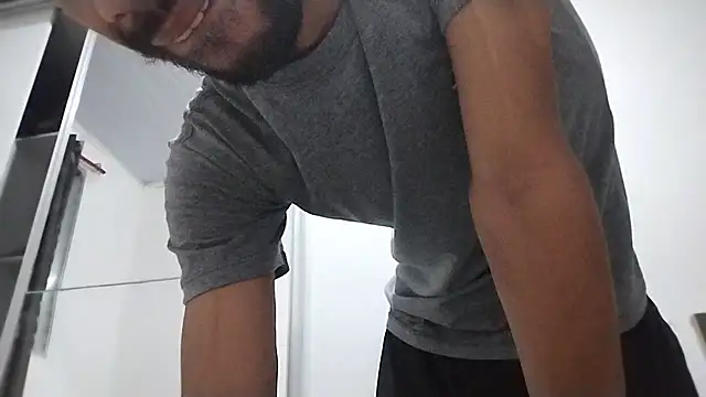 UncutToyBoy23cm online show from January 2026 08:56:01 PM