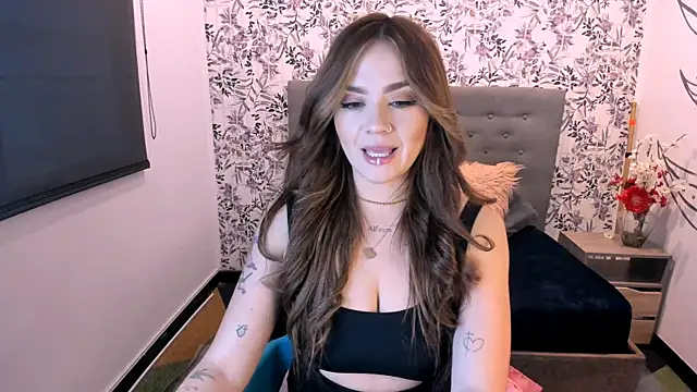 Snapshot of KataHot_ chatting on February 2025 10:58:02 PM KataHot online show from February 2025 10:58:02 PM