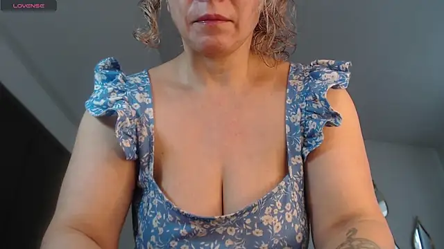 Snapshot of Ingridbergman chatting on July 2026 01:40:01 PM Ingridbergman online show from July 2026 01:40:01 PM