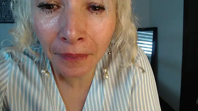 Snapshot of Ingridbergman chatting on February 2025 01:22:01 PM Ingridbergman online show from February 2025 01:22:01 PM