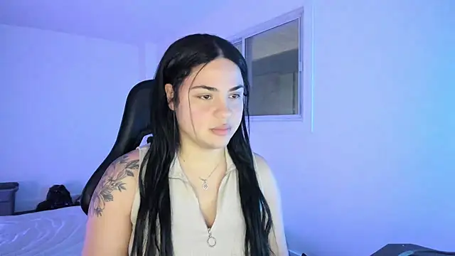 MelSaunders online show from February 2025 02:29:02 AM