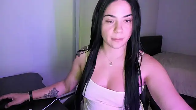 MelSaunders online show from January 2025 03:31:01 AM