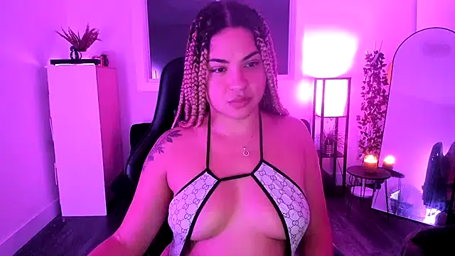 MelSaunders online show from November 2025 03:21:02 AM