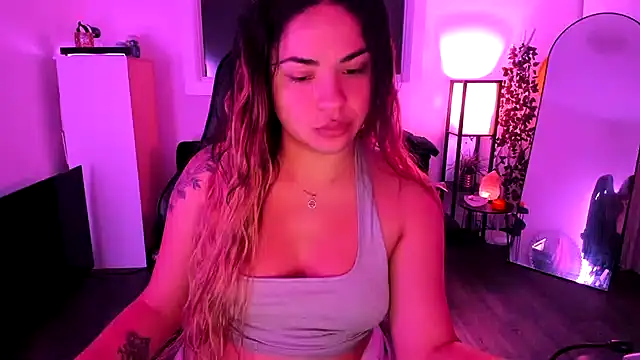 MelSaunders online show from November 2025 01:37:02 AM