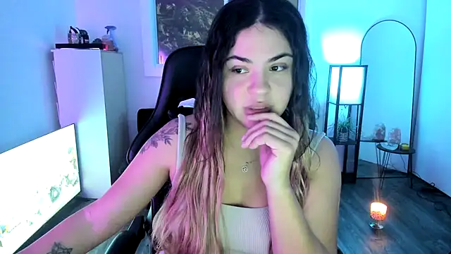 MelSaunders online show from November 2025 04:12:02 AM