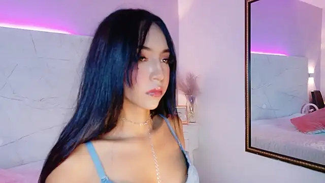 AbrilBrent online show from November 2025 07:30:01 PM