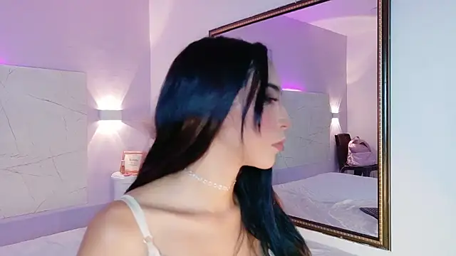 AbrilBrent online show from November 2025 07:50:02 PM