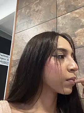 Snapshot of AbrilBrent chatting on September 2025 02:05:01 PM AbrilBrent online show from September 2025 02:05:01 PM
