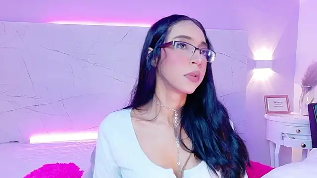 AbrilBrent online show from December 2025 07:24:02 PM