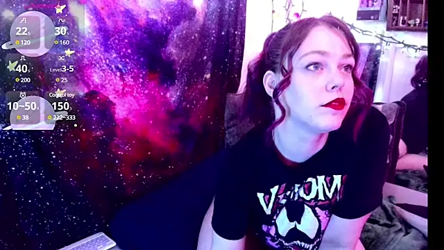 Snapshot of EverlyEster chatting on February 2025 07:41:01 AM EverlyEster online show from February 2025 07:41:01 AM