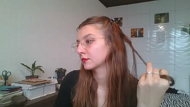 SweetyBabyDemon online show from December 2025 01:23:01 PM