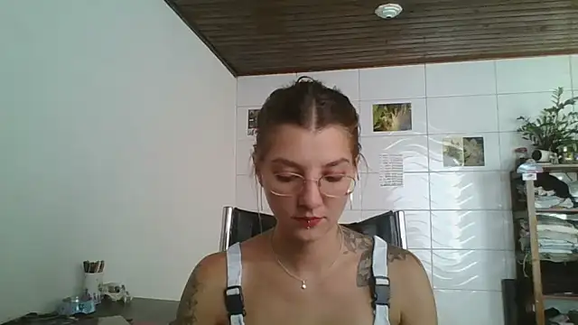 SweetyBabyDemon online show from February 2026 01:55:01 PM