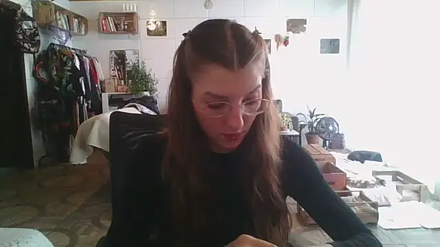 SweetyBabyDemon online show from October 2025 06:08:01 PM