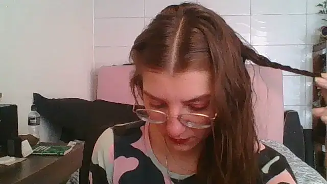 Snapshot of SweetyBabyDemon chatting on October 2025 02:07:01 PM SweetyBabyDemon online show from October 2025 02:07:01 PM