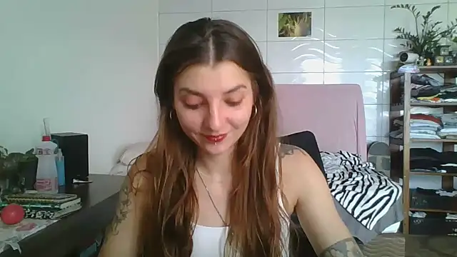 Snapshot of SweetyBabyDemon chatting on October 2025 01:45:01 PM SweetyBabyDemon online show from October 2025 01:45:01 PM