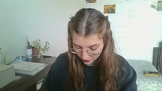 SweetyBabyDemon online show from November 2025 01:05:01 PM