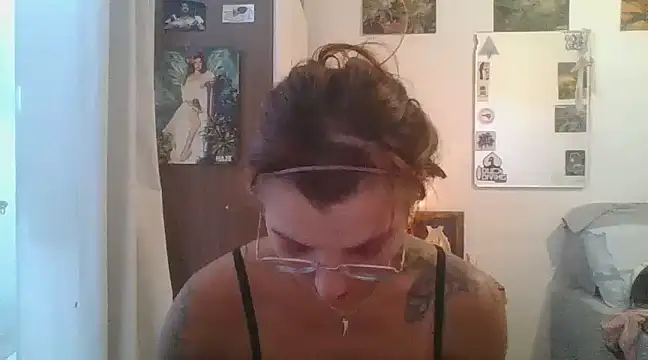 Snapshot of SweetyBabyDemon chatting on March 2025 08:22:01 PM SweetyBabyDemon online show from March 2025 08:22:01 PM