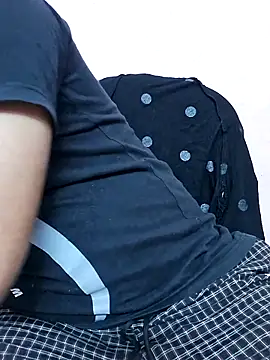 GlassBarge9 online show from November 2025 02:09:02 PM