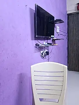 GlassBarge9 online show from March 2025 12:14:02 PM