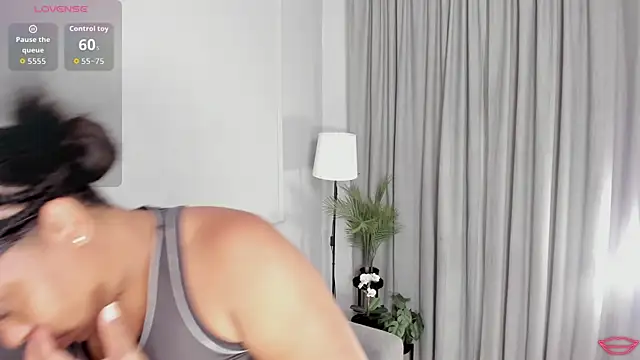 BrianaHazel online show from April 2026 07:48:02 PM