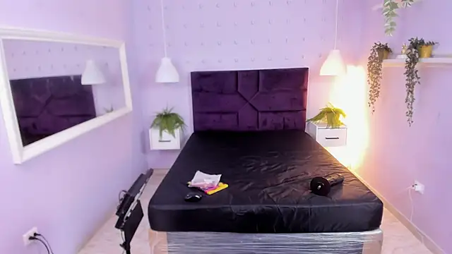 BrianaHazel online show from October 2025 08:54:02 PM